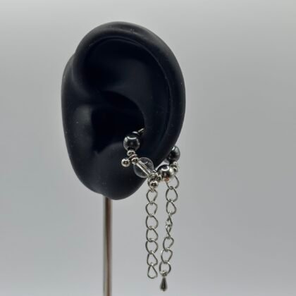 earcuff acier et noir avec chaîne